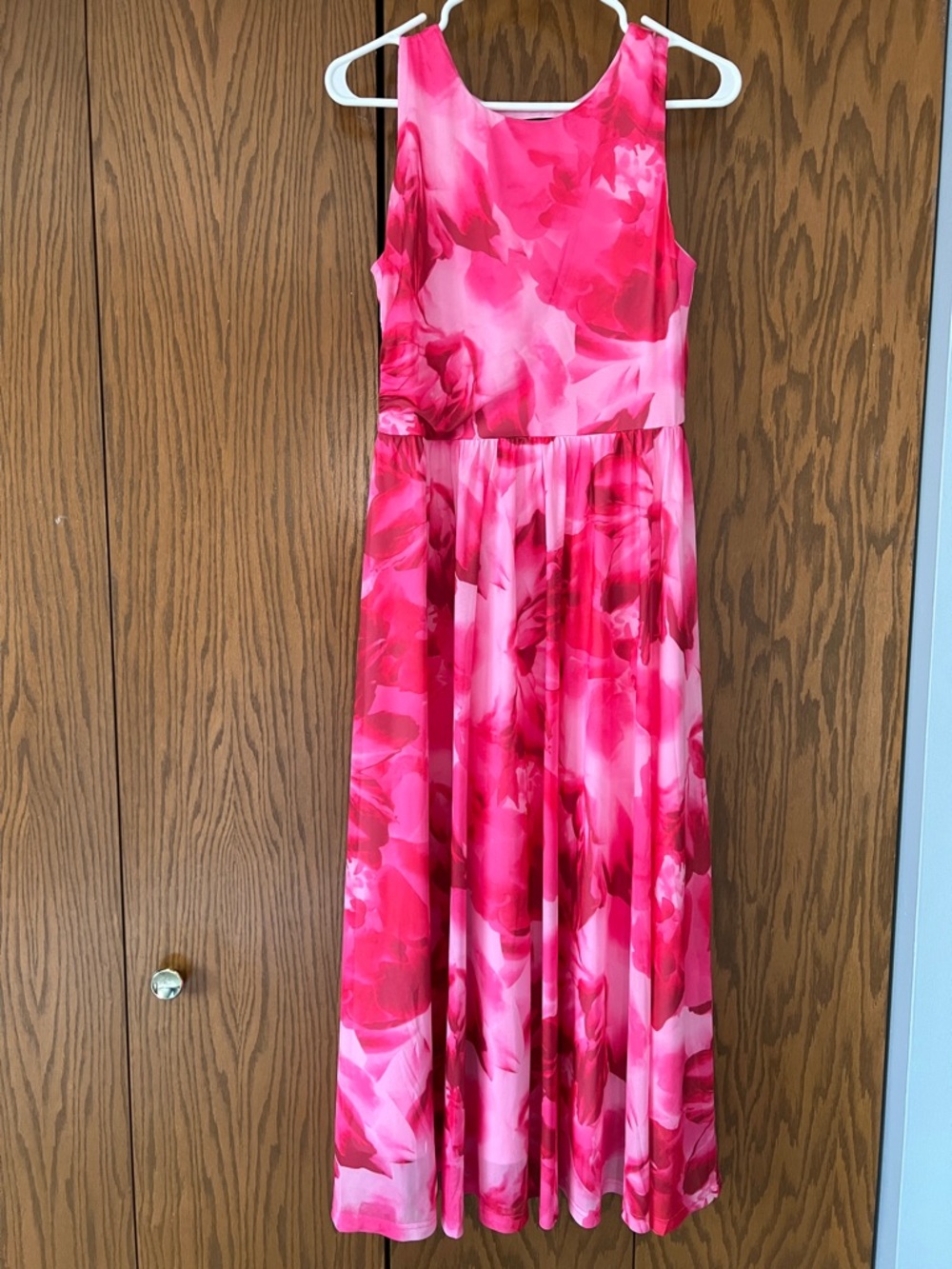 Sleeveless Vibrant Pink Floral Maxi Dress for Women